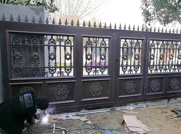 別墅大門怎么安裝比較合適 別墅大門怎么安裝比較合適